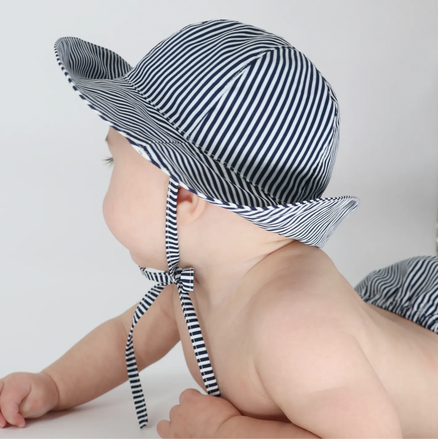 baby navy stripe sun hat