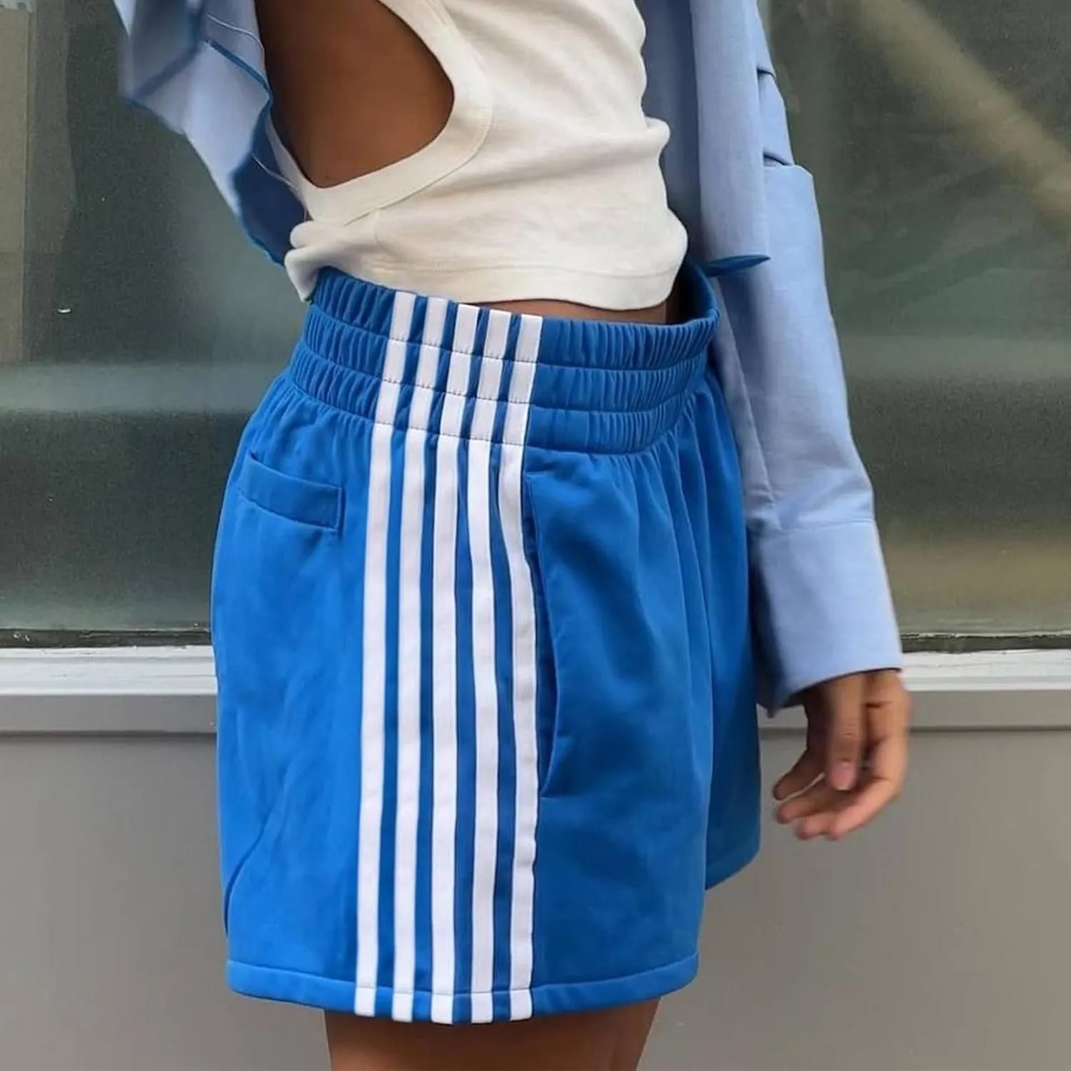 FOMOYUU Women Striped Athletic Shorts Elastic Waist Wide Leg Sweat Shorts Loose Lounge Running Short Pants Workout Joggers