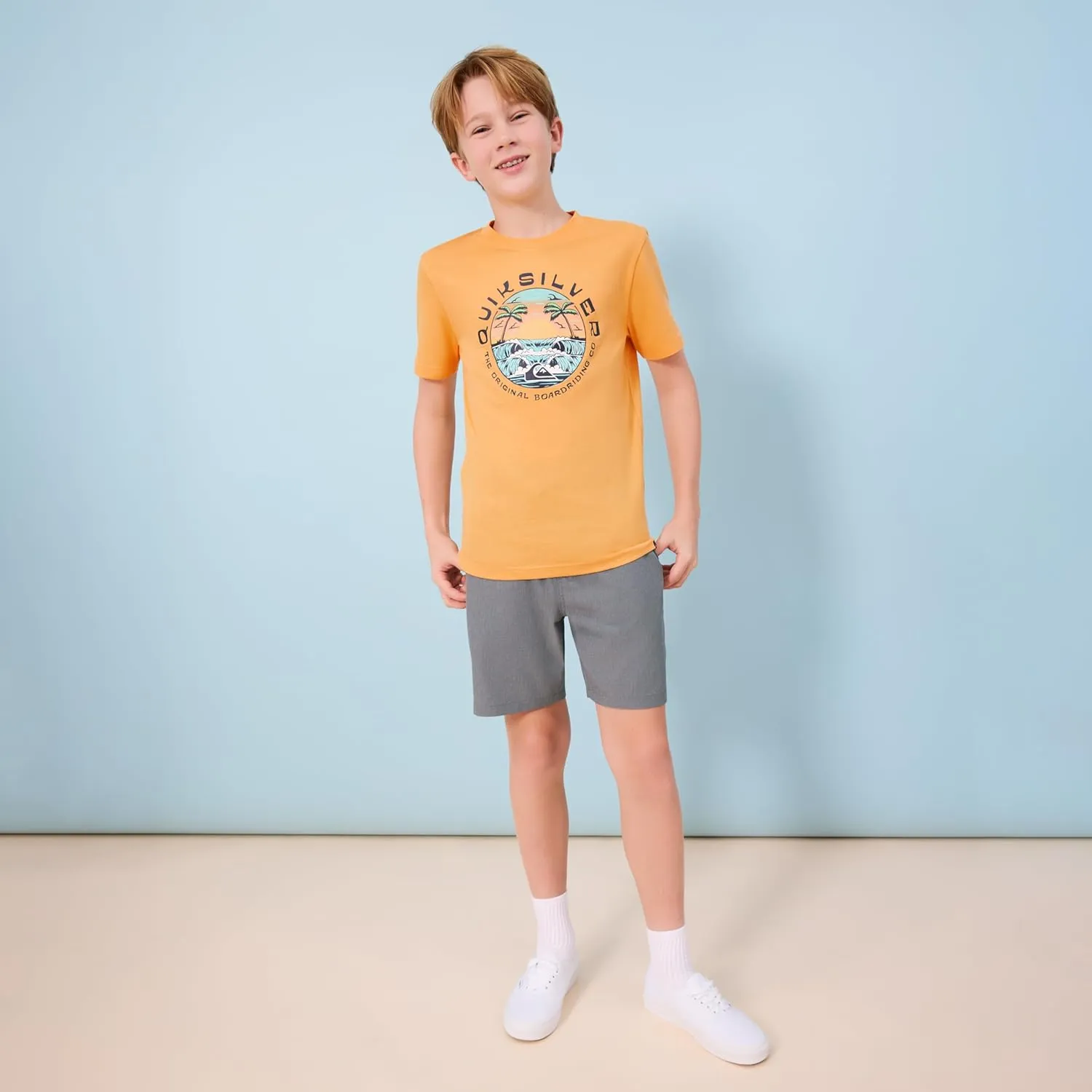 Quiksilver Boys' Eddie Pull-on Amphibian Hybrid Shorts, Water Friendly with Straight Leg Fit